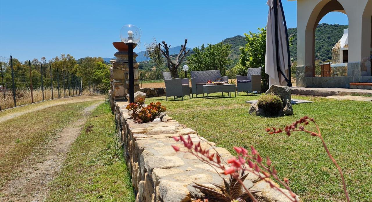 House Castiadas Tra Mare E Montagna Ngoại thất bức ảnh