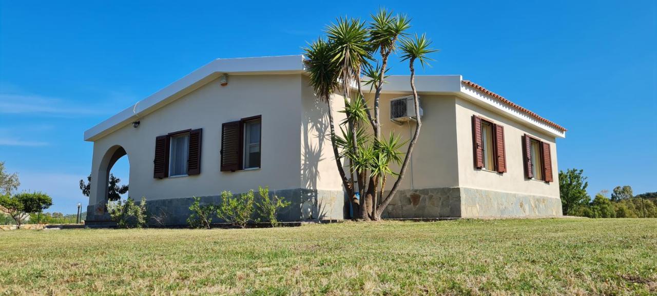 House Castiadas Tra Mare E Montagna Ngoại thất bức ảnh