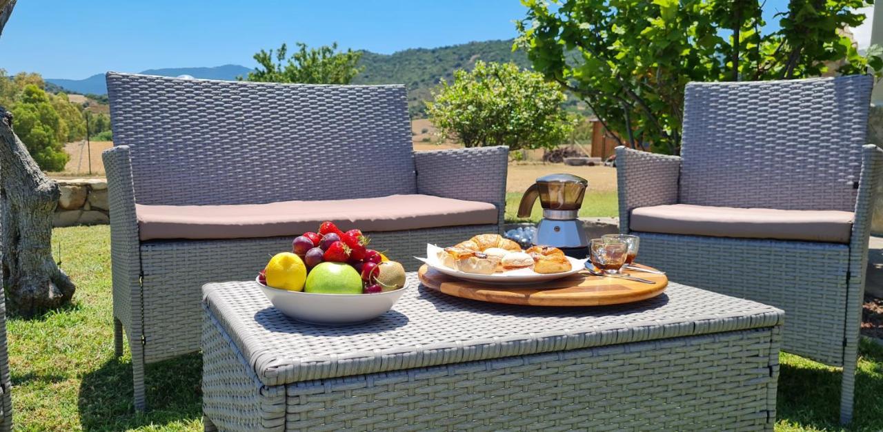House Castiadas Tra Mare E Montagna Ngoại thất bức ảnh